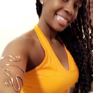 Meet your Posher, Stacia